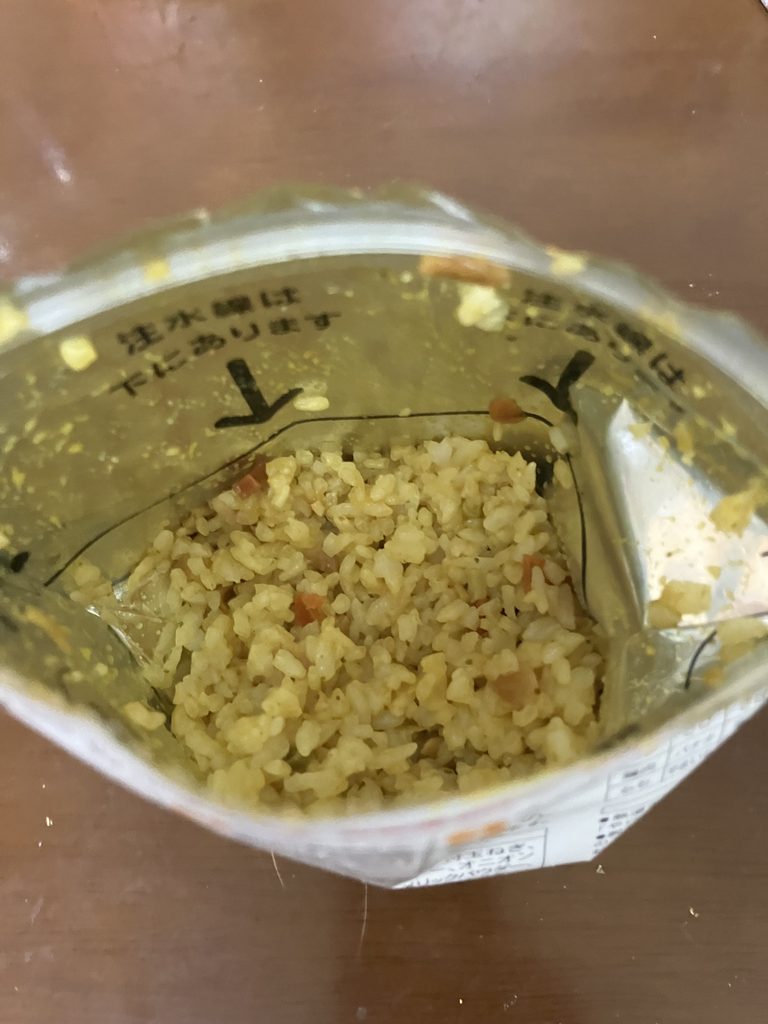 完成後に底から混ぜたアルファ米